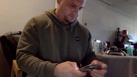 hoodiesahdgoodies stream preview