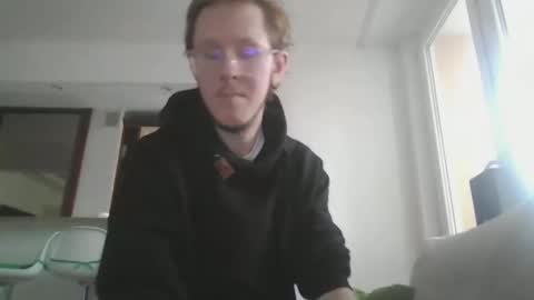 horny_pole stream preview