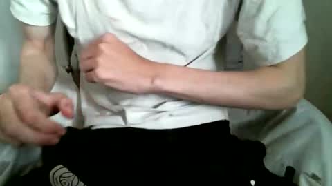 hug_me stream preview