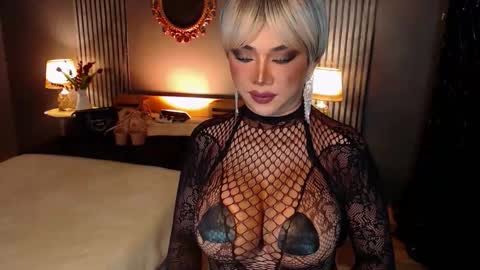 hugecockchristine stream preview