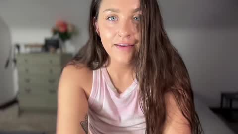iamcrystalann stream preview