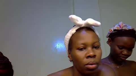 ice_girly stream preview