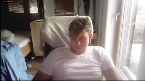 iloveyoutoo2000 stream preview