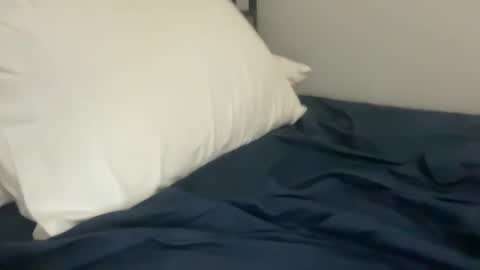 inthenude1 stream preview