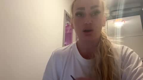 irinafoxgroom stream preview