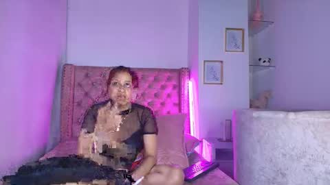 isabella_f_ stream preview