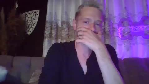 jakjakrabbit live stream