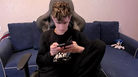 james_mil live stream