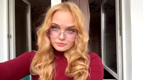 juleemuhlestein stream preview