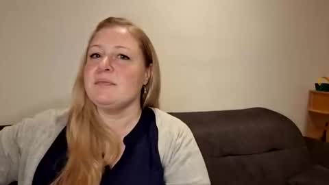 khaleesi0890 live stream