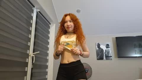 kierstenhoffa stream preview