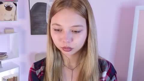 kira_merroa stream preview