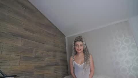 kristineadora stream preview