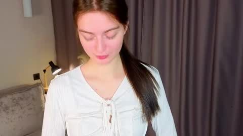 lauratang stream preview