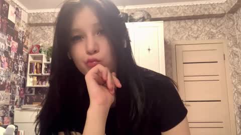 lauriekochis stream preview