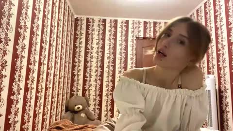 laurynwaltenbaugh stream preview