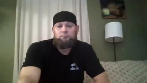 layinlow42 stream preview