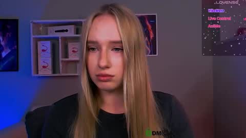 leina_jey stream preview