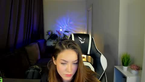 leslie_scottt stream preview