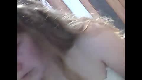 lindaahskys stream preview