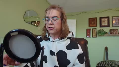 linzy19 stream preview