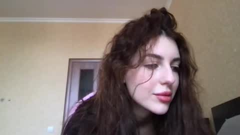 lipsylolly stream preview