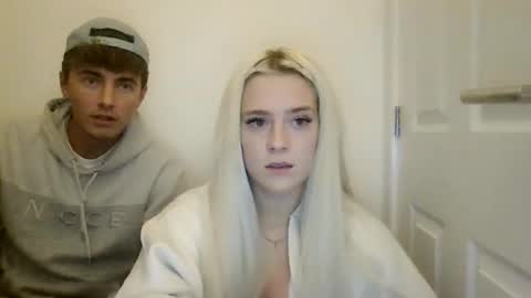 littleblonde010 live stream