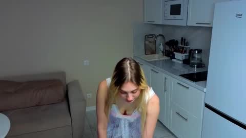 lovemilkymia stream preview