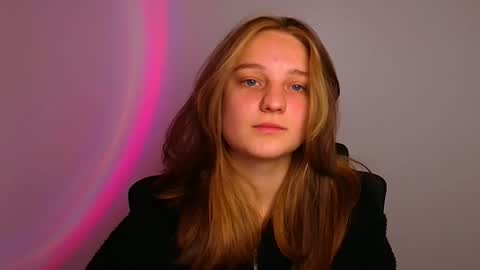 lucieamour_ stream preview