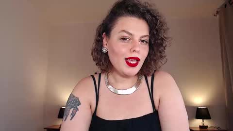 lucywmiller stream preview