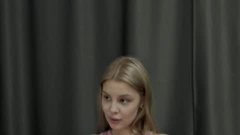 luna_de_luxe stream preview