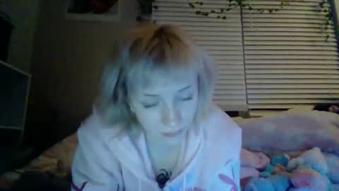 lylahsweets stream preview