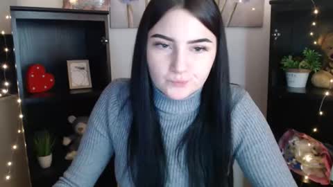 m_i_k_i_ live stream