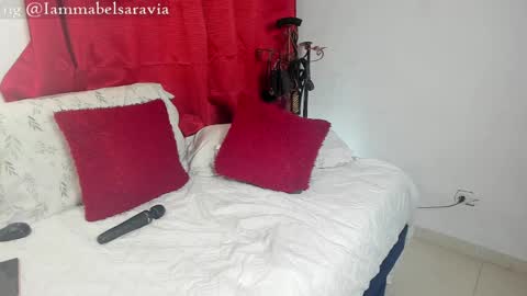 mabelsaravia live stream