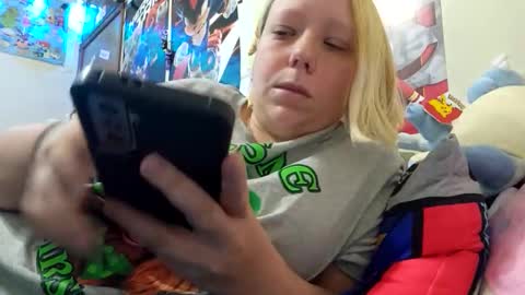 mama_1020 live stream