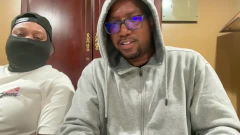 marioluigihot live stream