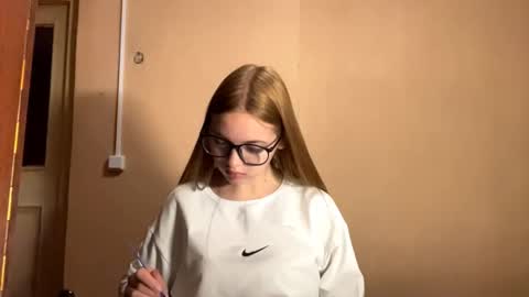 mariselamallicoat stream preview