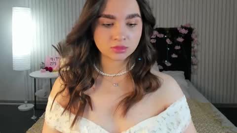 mary_blooom stream preview