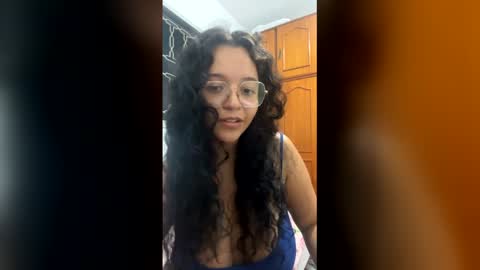 mayhoneyhot stream preview