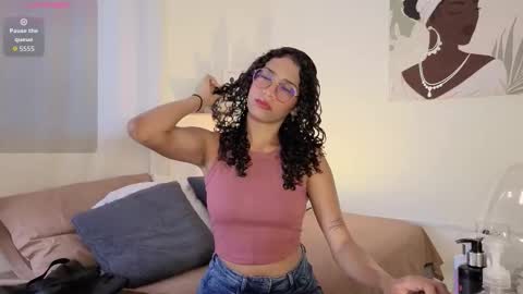 megan_nova06 stream preview