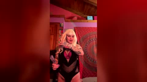 melaniemae stream preview