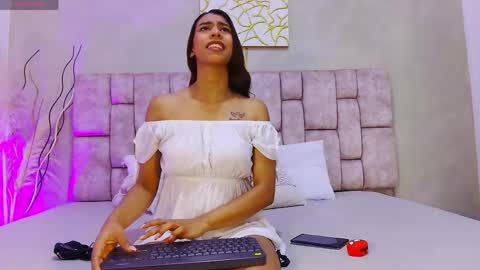 melanystone_ stream preview