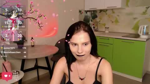 mellhyees live stream