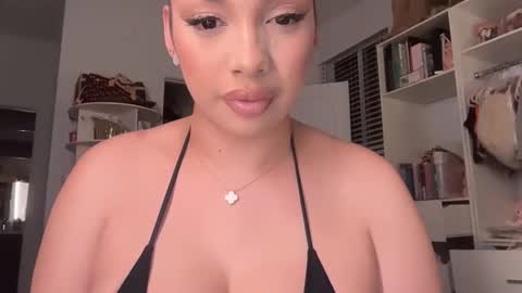 mexicanmamiii stream preview