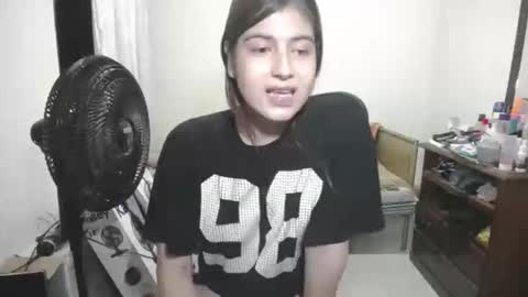 mia_goth766259 stream preview