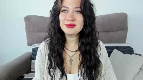 miakhalllirae stream preview