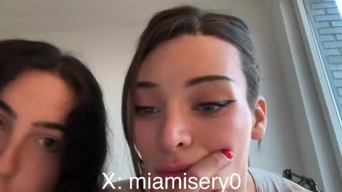 miamisery000 live stream