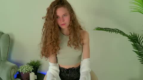 mila_stain stream preview