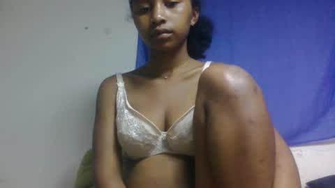 milinasy live stream