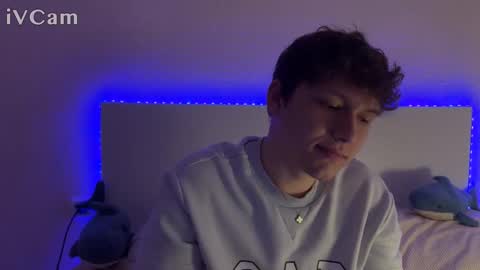 milkoutq live stream